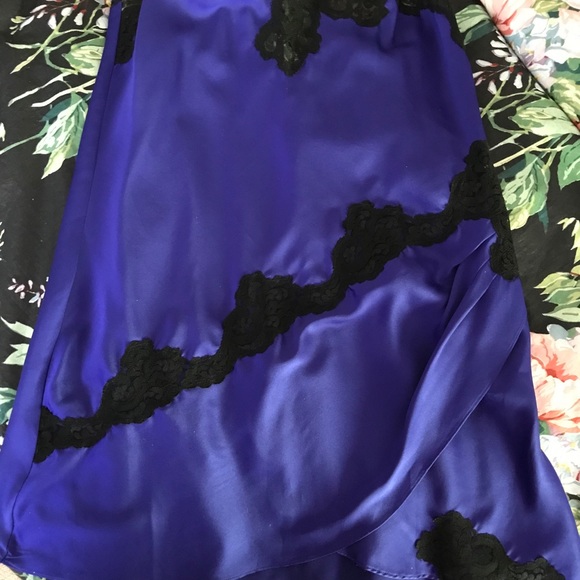 Victoria’s Secret Short Nightgown & Robe Peignoir Tanzanite & Black Perfect Sz M - Picture 5 of 7